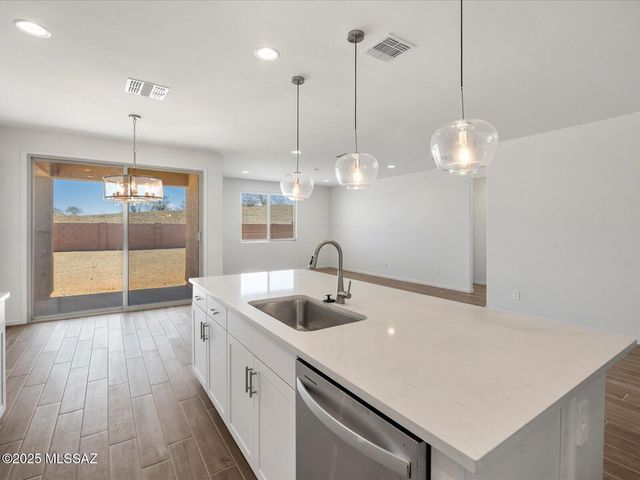 350 N Pecan Canyon Lane, Sahuarita, AZ 85629