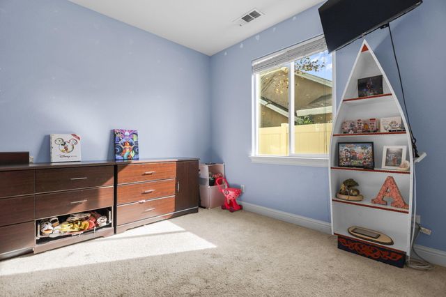 938 Leisha Lane, Redding, CA 96001