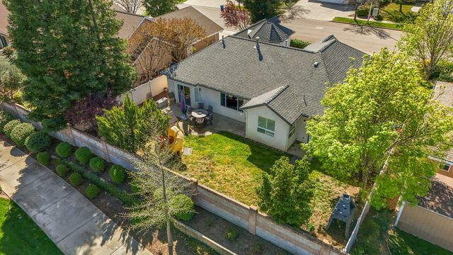 938 Leisha Lane, Redding, CA 96001
