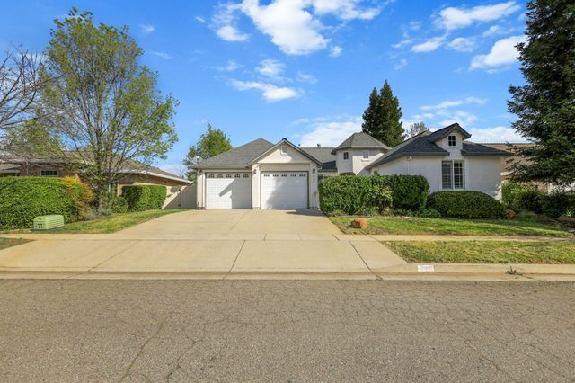 938 Leisha Lane, Redding, CA 96001