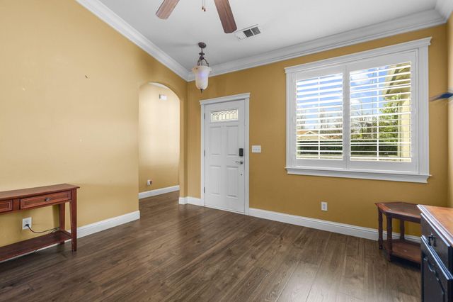 938 Leisha Lane, Redding, CA 96001