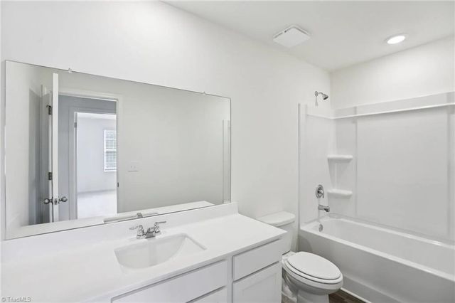 2114 Beckon Lane, Kernersville, NC 27284