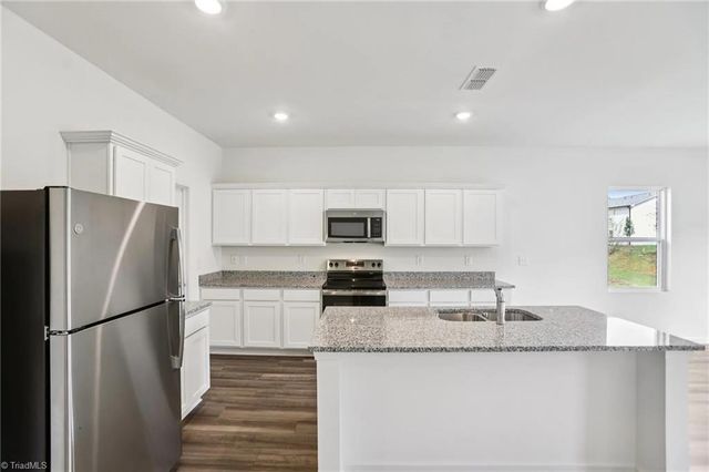 2114 Beckon Lane, Kernersville, NC 27284