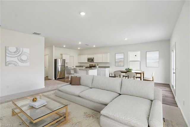 2114 Beckon Lane, Kernersville, NC 27284