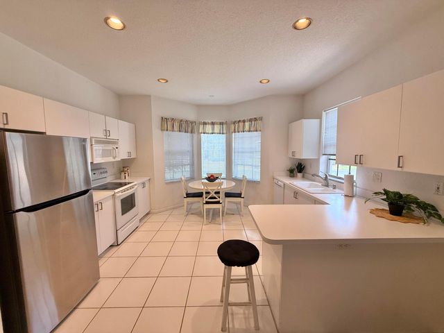 22821 Windsor Wood Court, Boca Raton, FL 33433