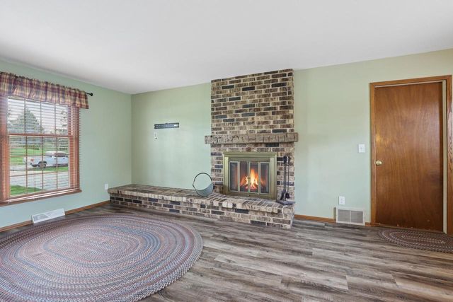 W310S9014 Cherokee PASS, Mukwonago, WI 53149