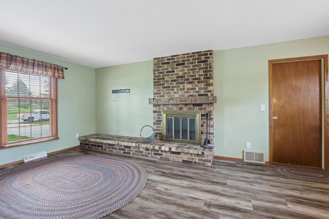W310S9014 Cherokee PASS, Mukwonago, WI 53149