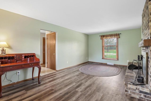 W310S9014 Cherokee PASS, Mukwonago, WI 53149