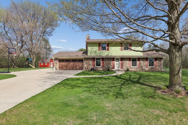 W310S9014 Cherokee PASS, Mukwonago, WI 53149