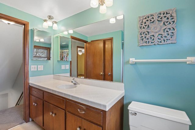 W310S9014 Cherokee PASS, Mukwonago, WI 53149