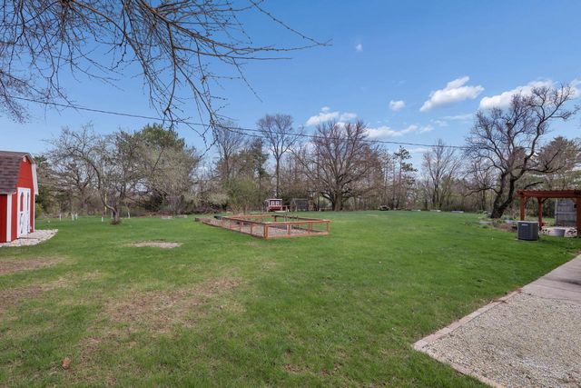W310S9014 Cherokee PASS, Mukwonago, WI 53149