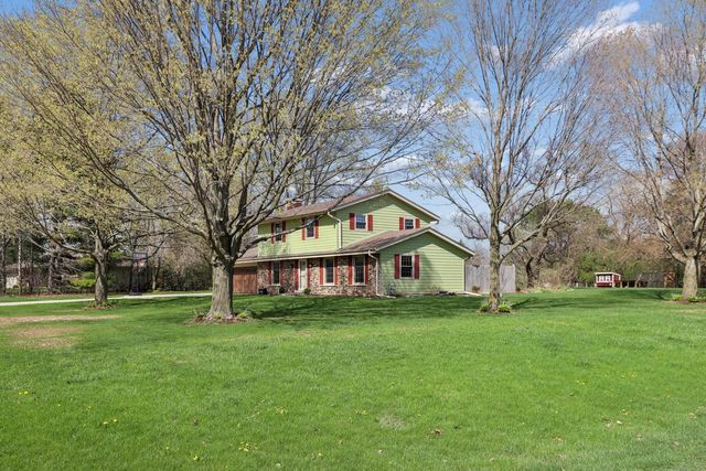 W310S9014 Cherokee PASS, Mukwonago, WI 53149