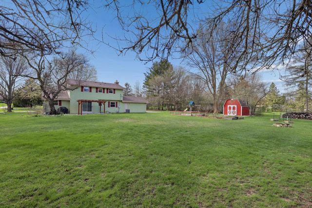 W310S9014 Cherokee PASS, Mukwonago, WI 53149