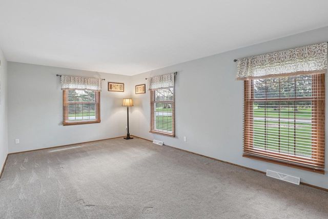 W310S9014 Cherokee PASS, Mukwonago, WI 53149