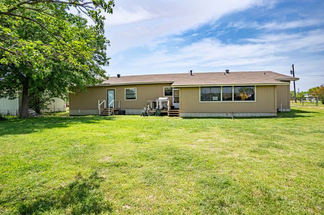 18025 Tydings Road, Justin, TX 76247