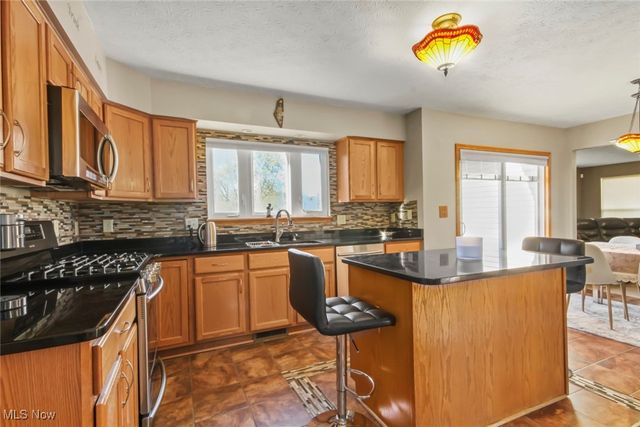 6309 Klines Drive, Girard, OH 44420