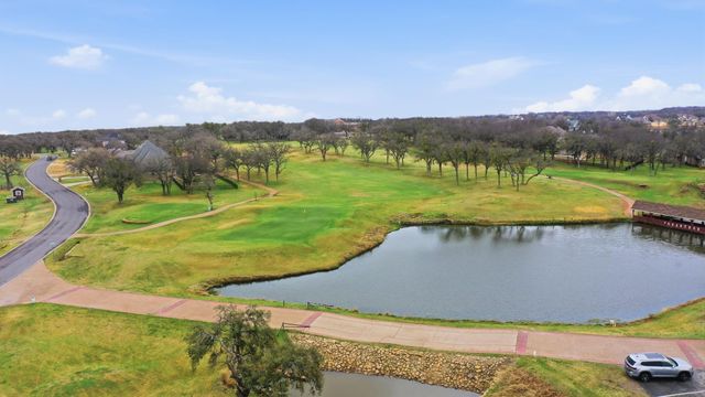 101 Lakeside Drive, Lipan, TX 76462