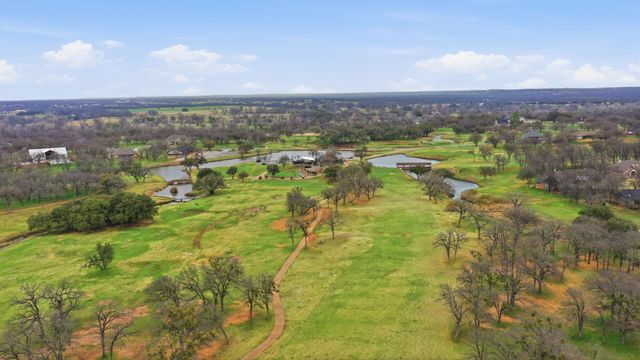 101 Lakeside Drive, Lipan, TX 76462