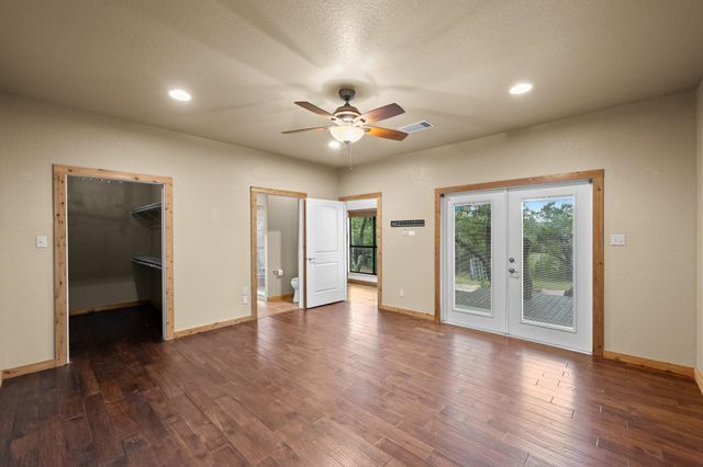 401 Madrone Canyon DR, Dripping Springs, TX 78620