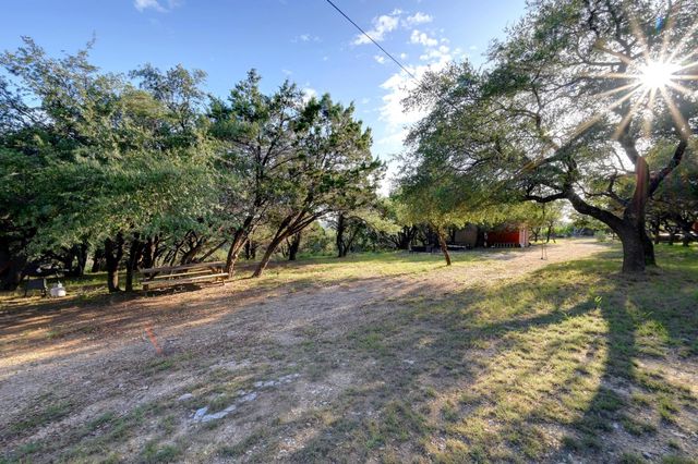 401 Madrone Canyon DR, Dripping Springs, TX 78620