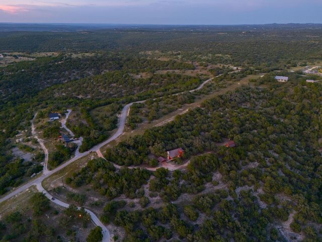 401 Madrone Canyon DR, Dripping Springs, TX 78620