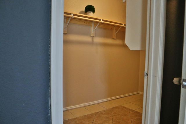 717 Blair Ave, Bastrop, TX 78602