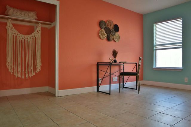 717 Blair Ave, Bastrop, TX 78602