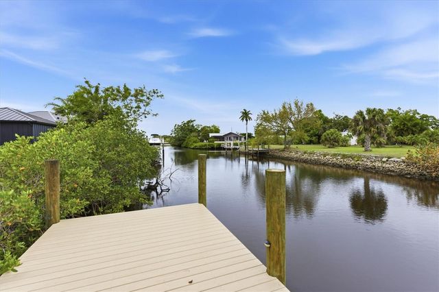 3000 BANYAN WAY, Punta Gorda, FL 33950