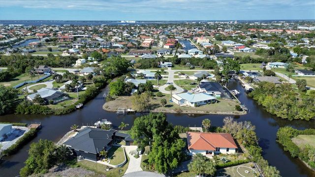 3000 BANYAN WAY, Punta Gorda, FL 33950