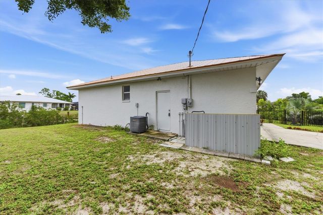 3000 BANYAN WAY, Punta Gorda, FL 33950