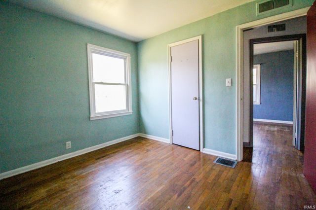 2717 S Meeker Avenue, Muncie, IN 47302