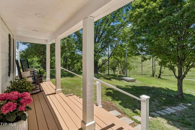 212 Highland Church Road, Gray, TN 37615