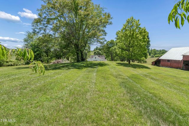 212 Highland Church Road, Gray, TN 37615