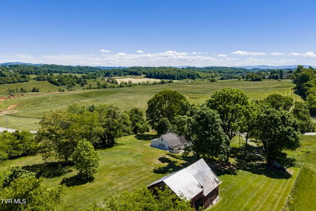 212 Highland Church Road, Gray, TN 37615