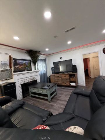 770 W Trenton, San Bernardino, CA 92405