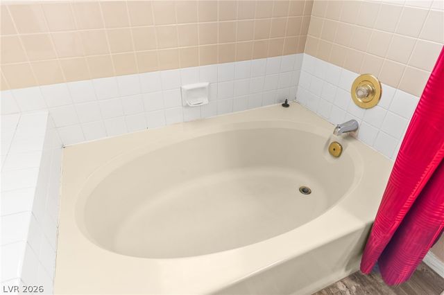 6832 Elm Creek Drive 204, Las Vegas, NV 89108