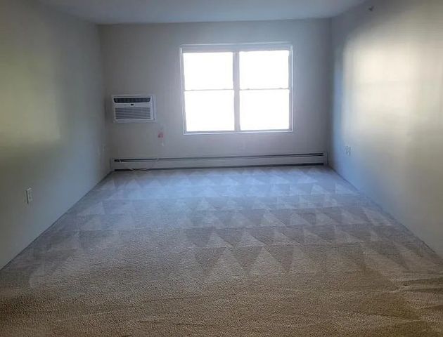 8 Greenleaf Drive G, Merrimac, MA 01860