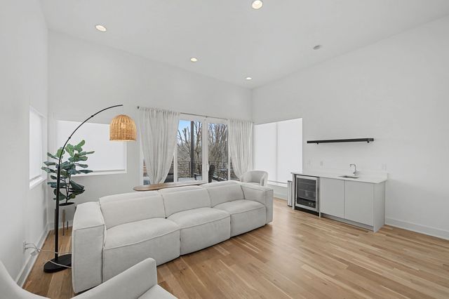 2510B Barclay Dr, Nashville, TN 37206