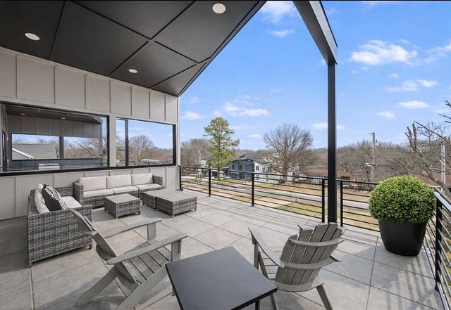 2510B Barclay Dr, Nashville, TN 37206