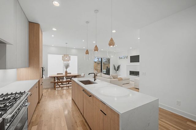 2510B Barclay Dr, Nashville, TN 37206