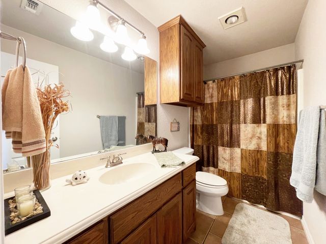 1801 Roadrunner Drive, Weatherford, TX 76088