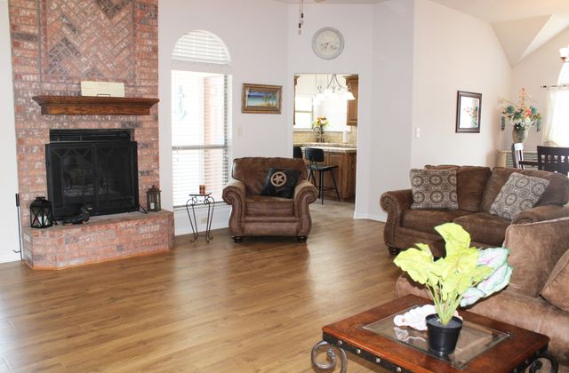 1801 Roadrunner Drive, Weatherford, TX 76088