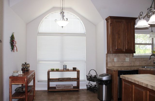 1801 Roadrunner Drive, Weatherford, TX 76088