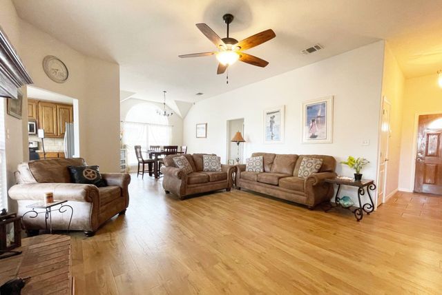 1801 Roadrunner Drive, Weatherford, TX 76088