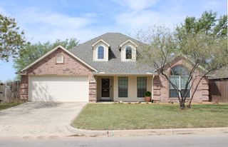 1801 Roadrunner Drive, Weatherford, TX 76088