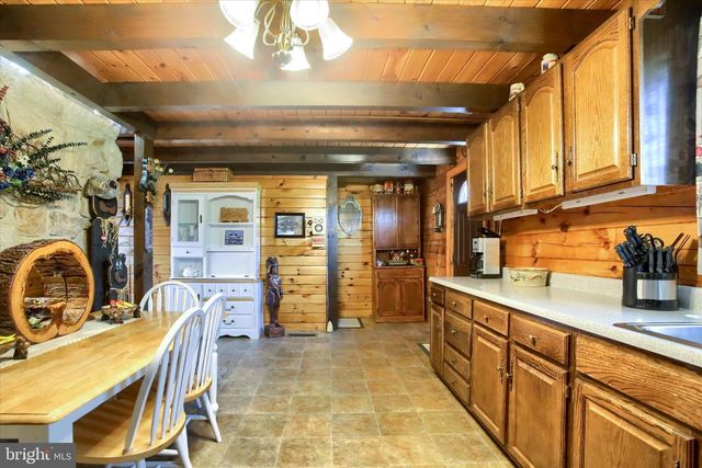 15 SULPHUR SPRINGS RD, Duncannon, PA 17020