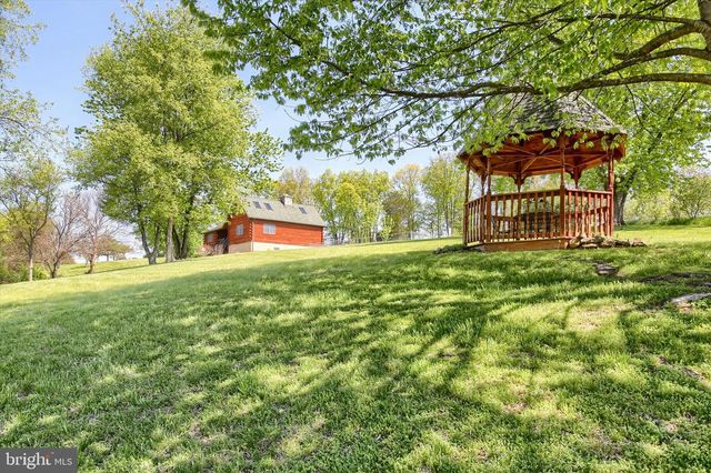 15 SULPHUR SPRINGS RD, Duncannon, PA 17020
