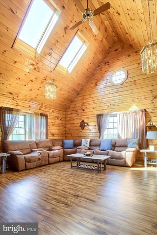 15 SULPHUR SPRINGS RD, Duncannon, PA 17020