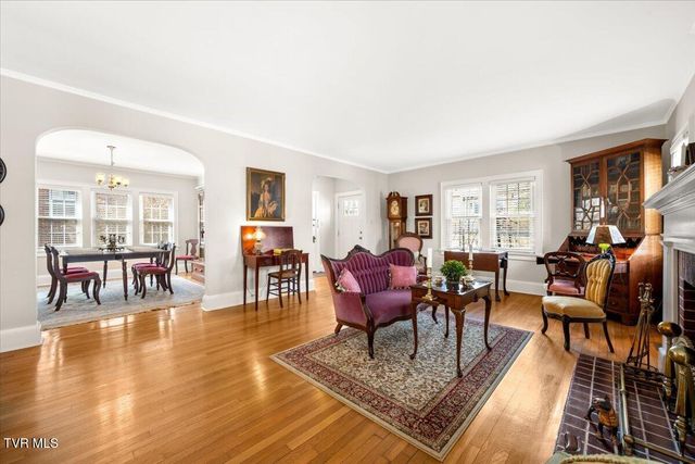 108 West Valley Street, Abingdon, VA 24210