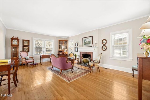 108 West Valley Street, Abingdon, VA 24210